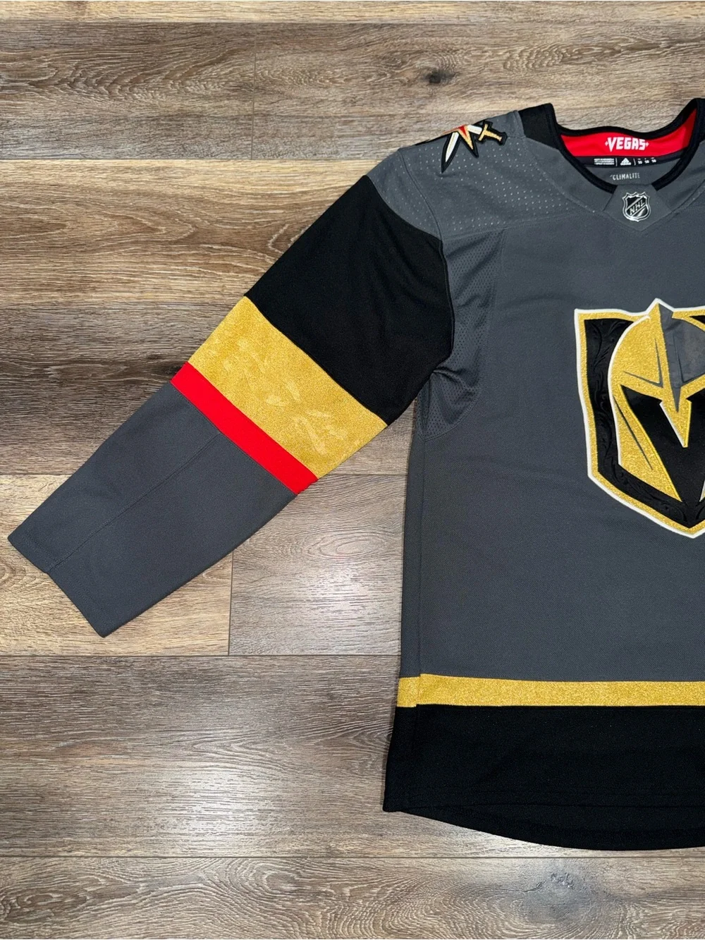 Men's Vegas Golden Knights Adidas Gray Alternate Jersey Size 50